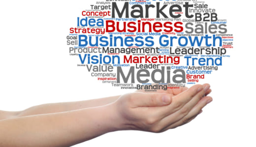 ユーザー埋め込み表現で長期的興味を反映し